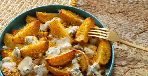 고르곤졸라 돌체 치즈 소스의 오븐 감자